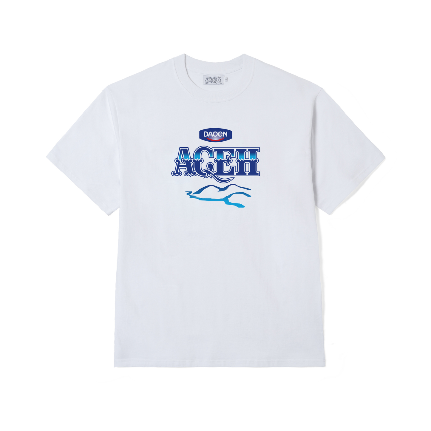 TAKENGON HIGHLAND WITH DAOEN ACEH TEE IN WHITE